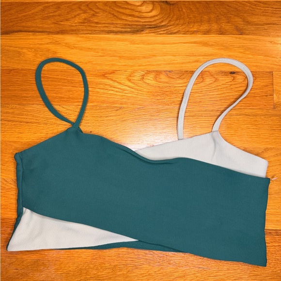 WILO Melbourne Asymmetrical Sports Bra Womens Large Green Ribbed Activewear - Picture 2 of 6